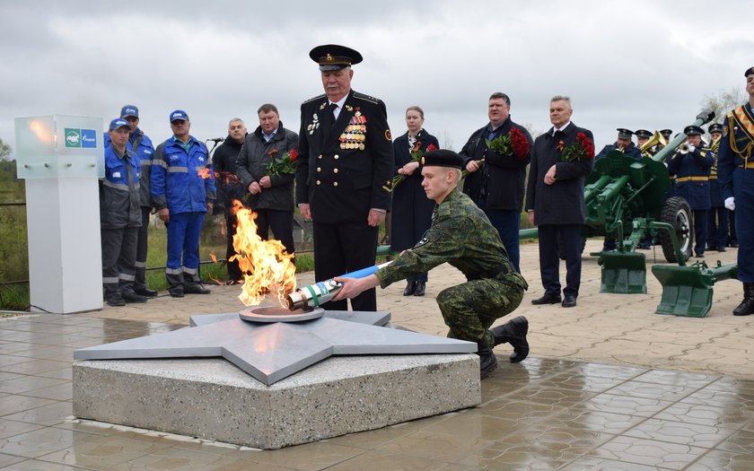 В поселке Дедовичи Псковской области подключили к сетевому газу Вечный огонь