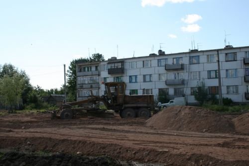 ПРОГРАММА «ГАЗПРОМ-ДЕТЯМ»: В ДЕРЕВНЕ ЛЮЩИК ЛЮЩИКСКОЙ ВОЛОСТИ БЕЖАНИЦКОГО РАЙОНА ПСКОВСКОЙ ОБЛАСТИ СТРОИТСЯ СПОРТИВНАЯ ПЛОЩАДКА 